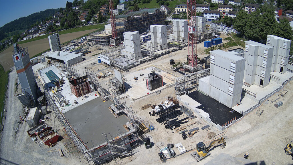 Blick Richtung Nordwesten auf die Baustelle der Riethöfe am 26. Mai 2026