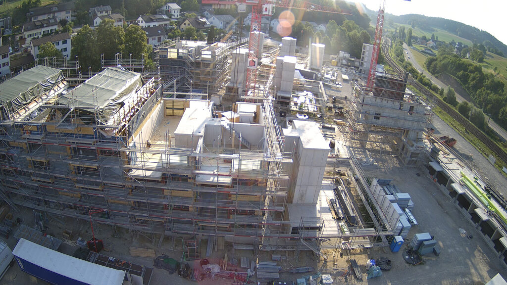 Blick Richtung Osten auf die Baustelle der Riethöfe am 4. August 2026