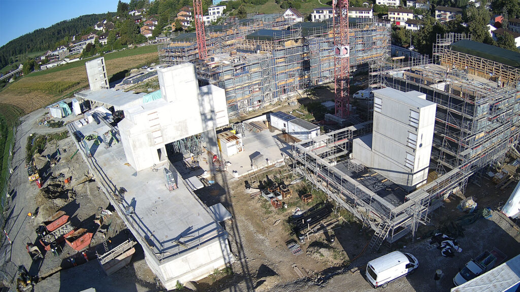 Blick Richtung Nordwesten auf die Baustelle der Riethöfe am 1. September 2026